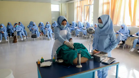 Hebammenausbildung in Afghanistan